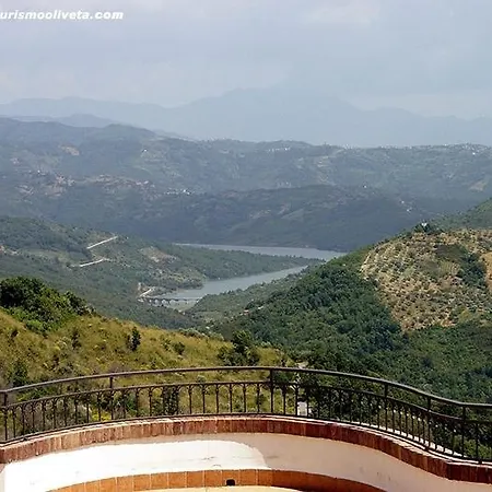 Oliveta Bed & Breakfast *